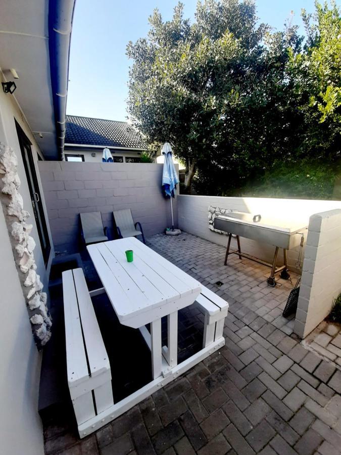 Croeso Guest House Langebaan Luaran gambar